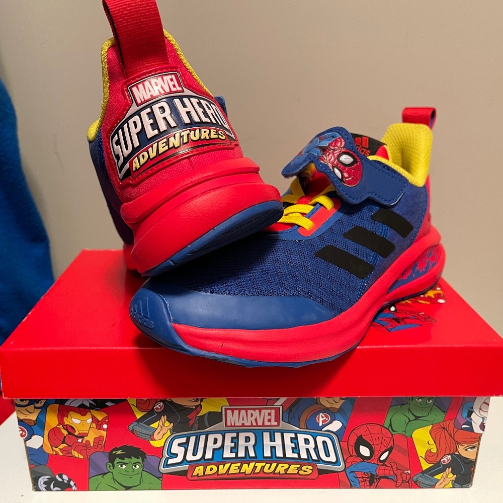 Marvel Superhero Spiderman shoes